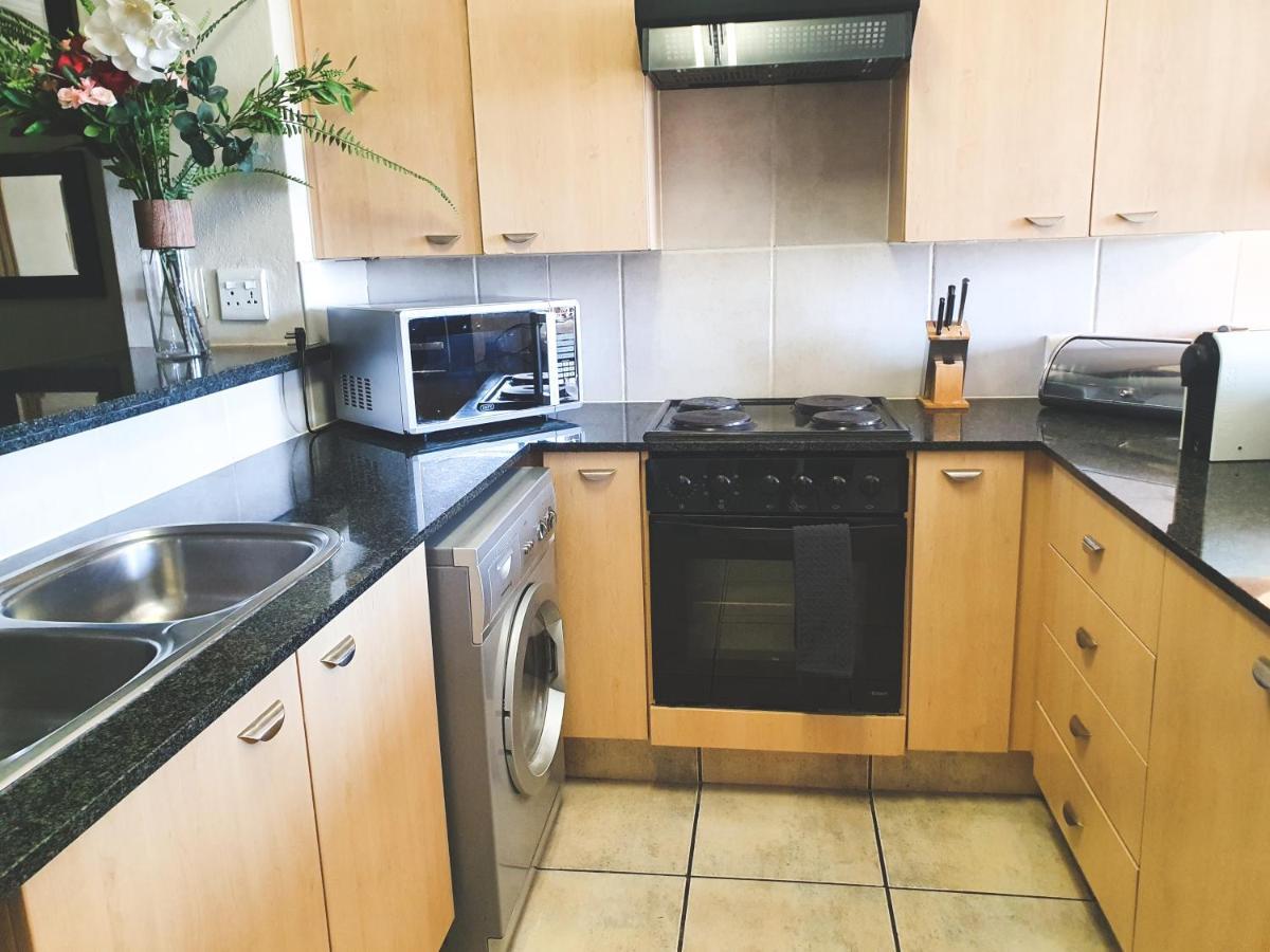 Westpoint Sandton Apartments 约翰内斯堡 外观 照片